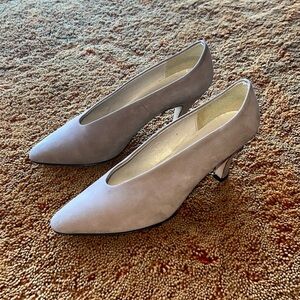 Women Classy Office Work Professional Pumps Kitten Low Heels V-Cut Slip